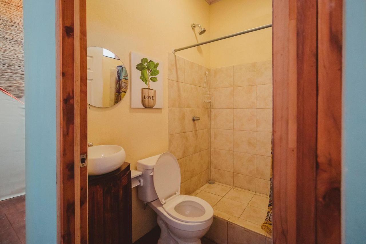 Habitat Surf Glamp Hotel Playa Santa Teresa  Bagian luar foto