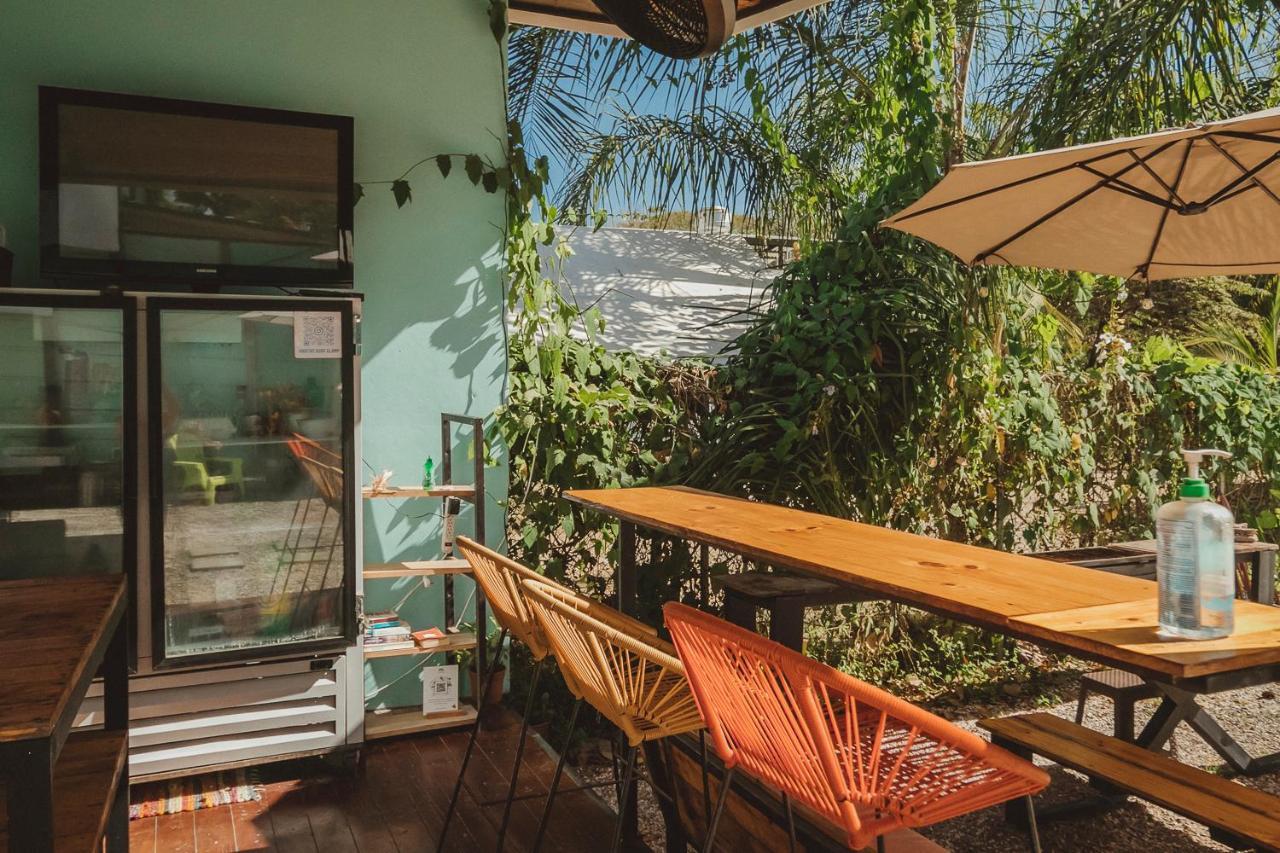 Habitat Surf Glamp Hotel Playa Santa Teresa  Bagian luar foto